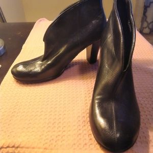 AEROSOLES ANKLE BOOTS WINTERSOLE BLACK  SIZE 7.5"